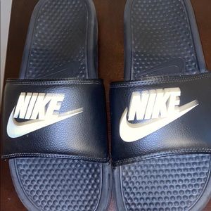 Nike jdi slides